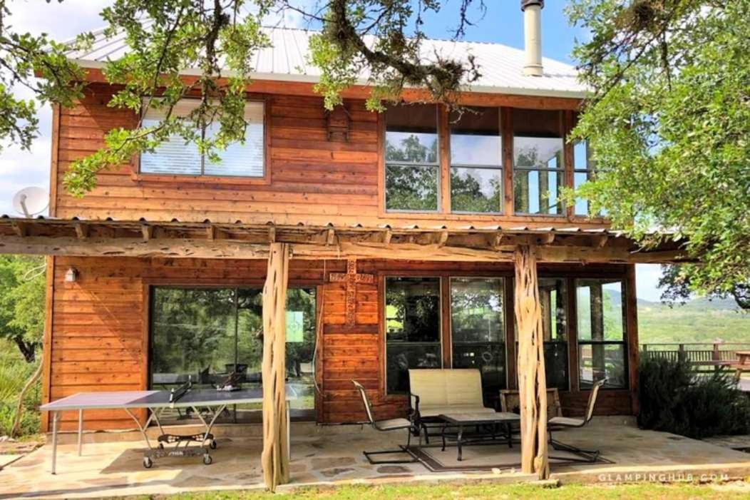 Rockin' B Ranch Bluff House Hotel Pipe Creek Exterior foto