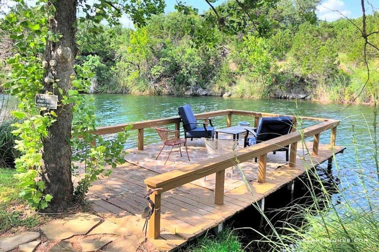 Rockin' B Ranch Bluff House Hotel Pipe Creek Exterior foto