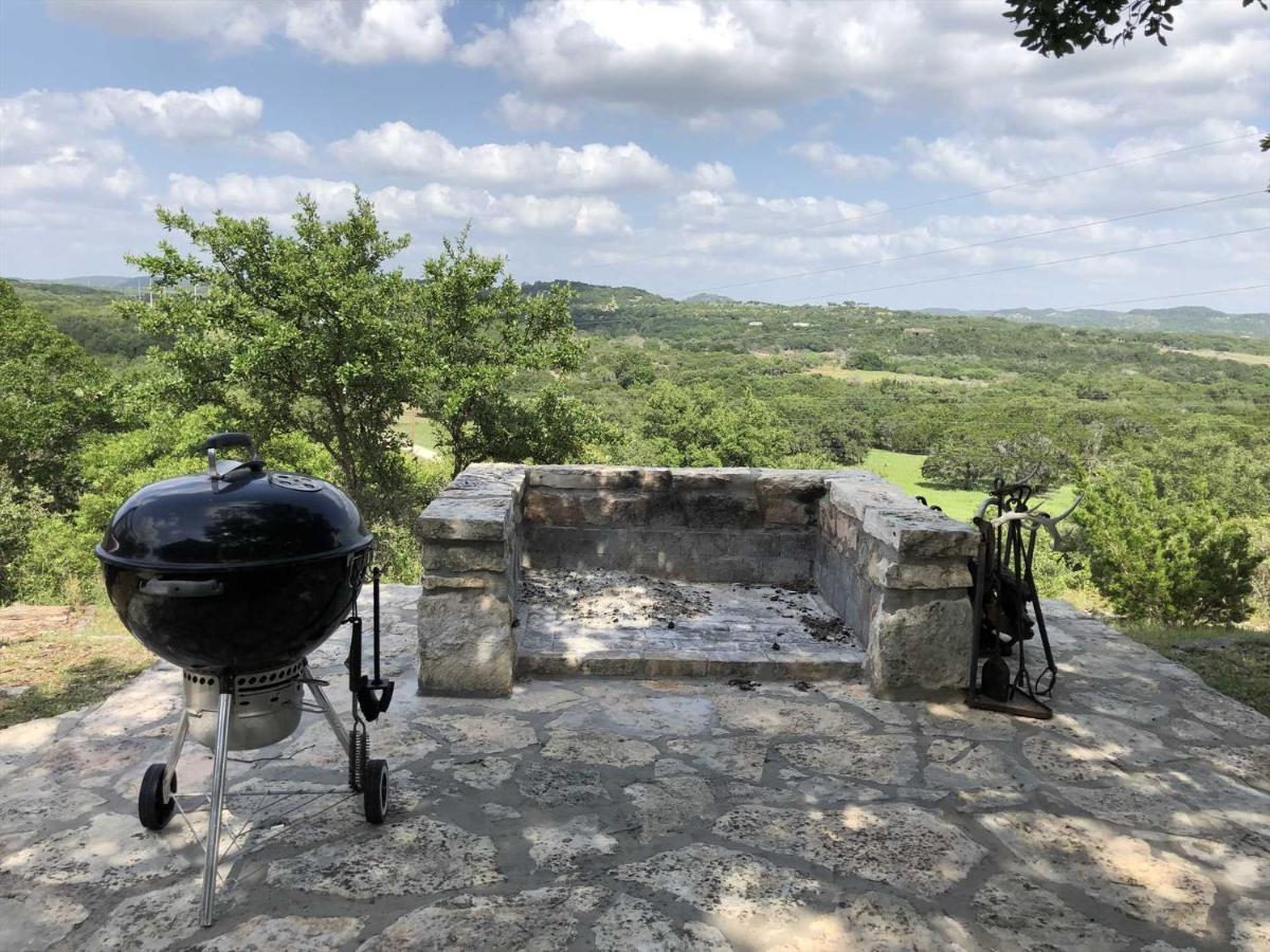 Rockin' B Ranch Bluff House Hotel Pipe Creek Exterior foto
